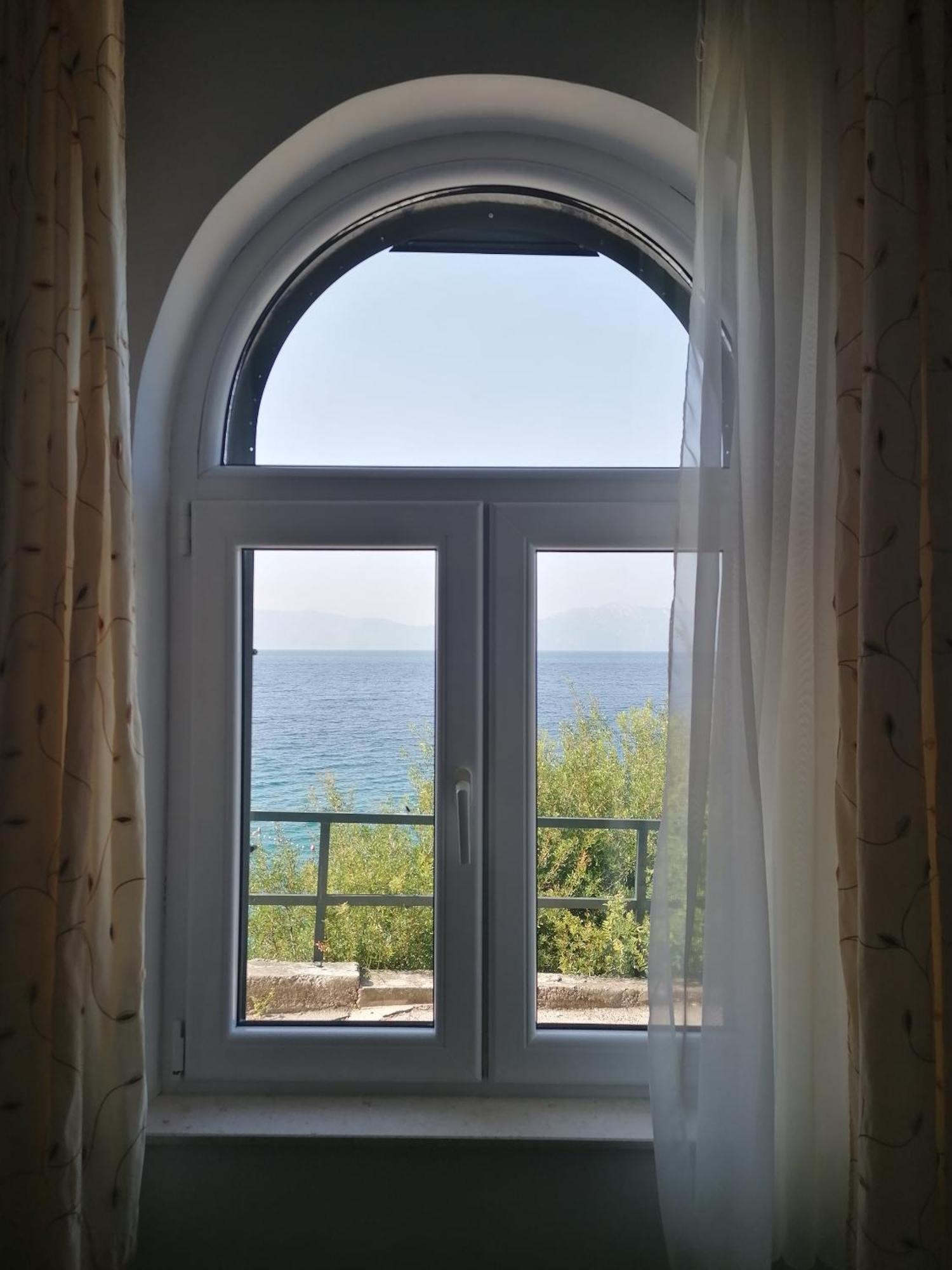 Apartments By The Sea Brist, Makarska - 505 Podaca Room photo